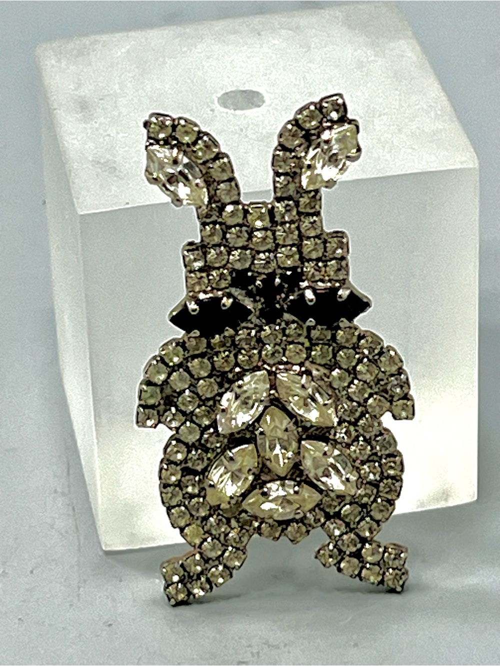Rhinestone Bunny Pin Brooch - Clear/SilverTone